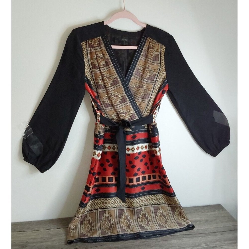 Dress by Single by soliano Small size silk long sleeve multicolor